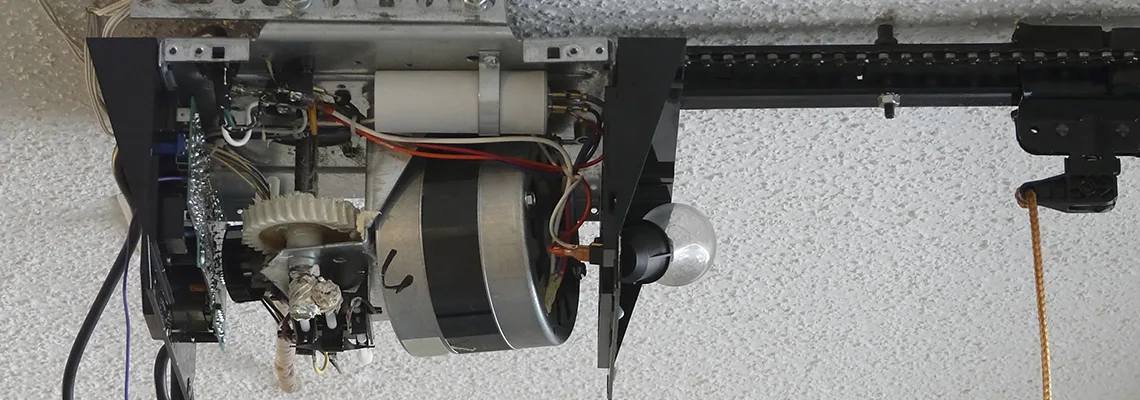 Sliding Garage Door Humming Noise Repair in Lake Worth, Florida