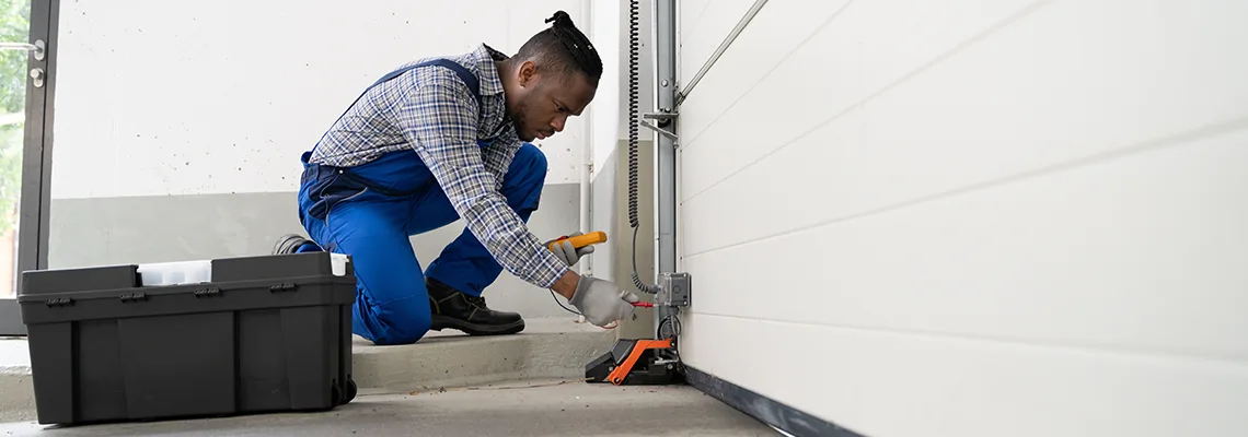 Repair Garage Door Not Closing But Light Flashing in Lake Worth, FL